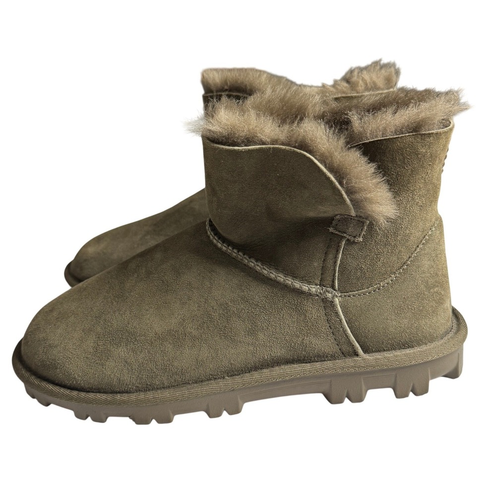 Kirkland Signature Shearling Ankle Boots Olive Brown Sheepskin Lug Sole Womens 7